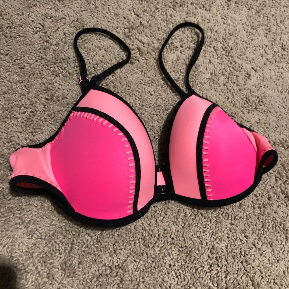 Bikini top
